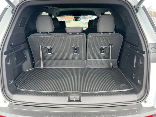 New 2026 Chevrolet Traverse LT w/ LPO, Floor Liner Package image 25