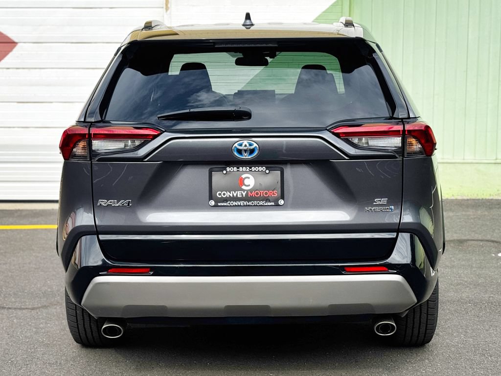 Used 2022 Toyota RAV4 SE w/ Convenience Package AWD/4WD image 7