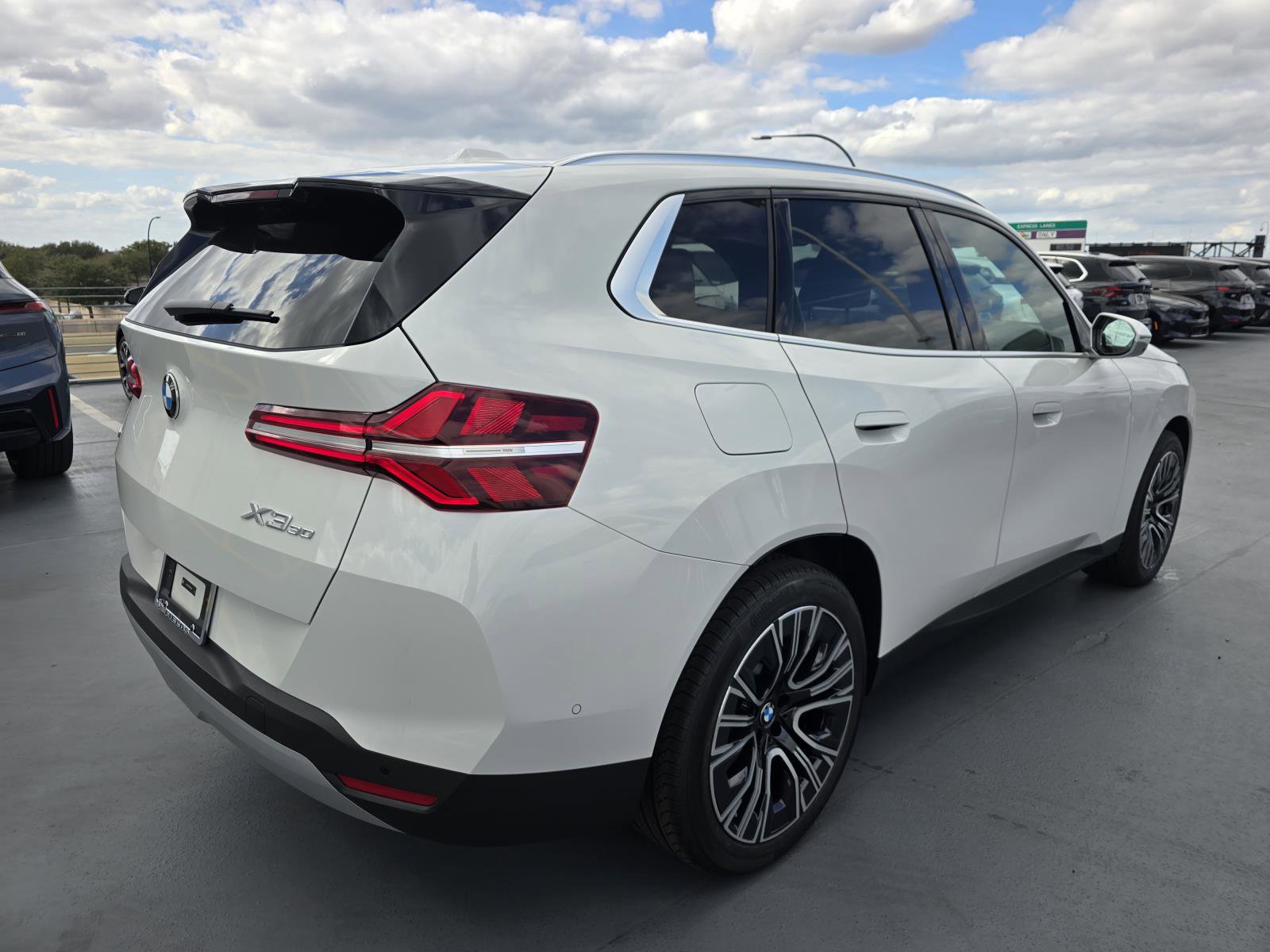New 2026 BMW X3 xDrive30 w/ Premium Package image 8