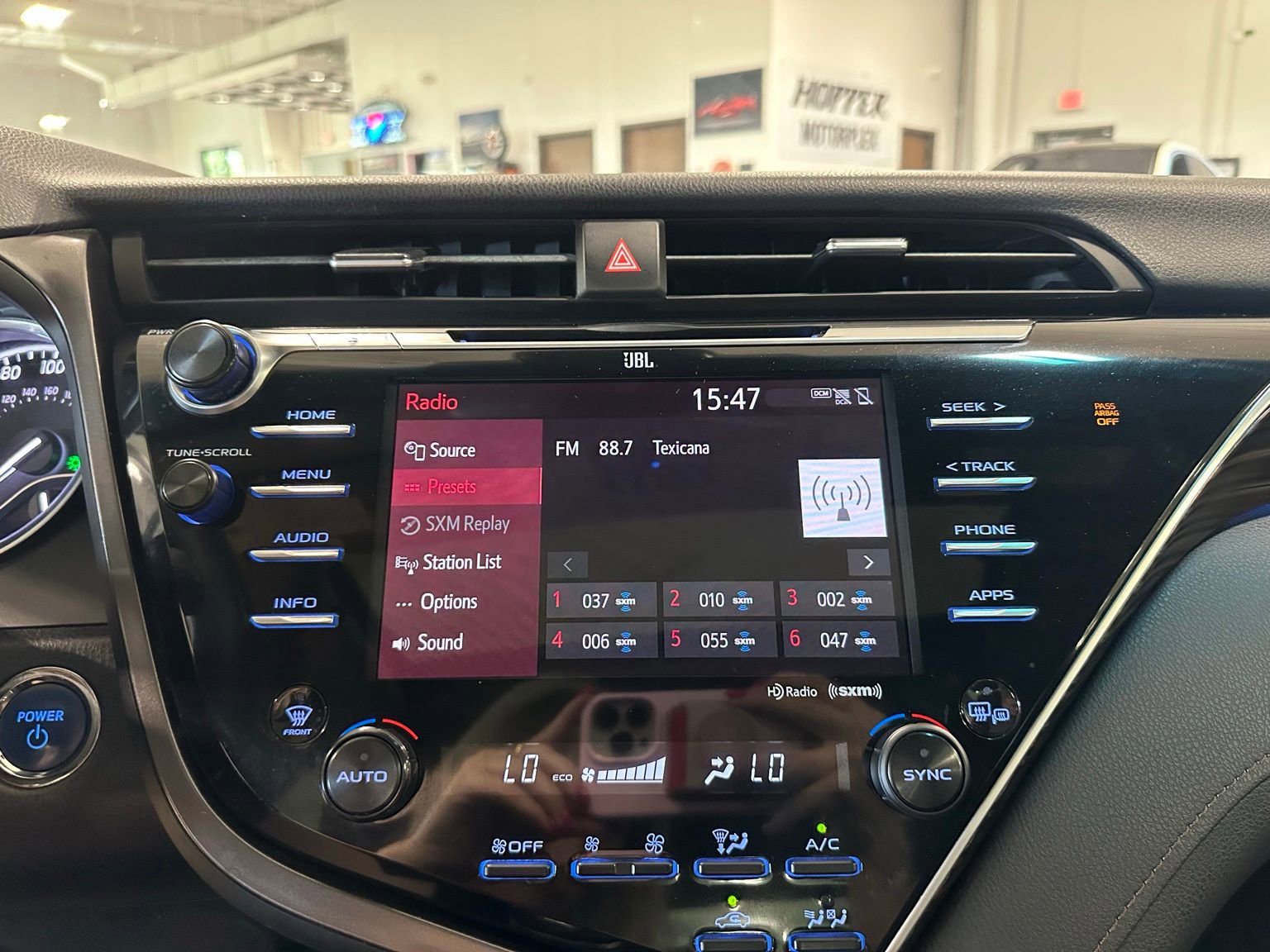 Used 2018 Toyota Camry XLE w/ Audio Package FWD image 25