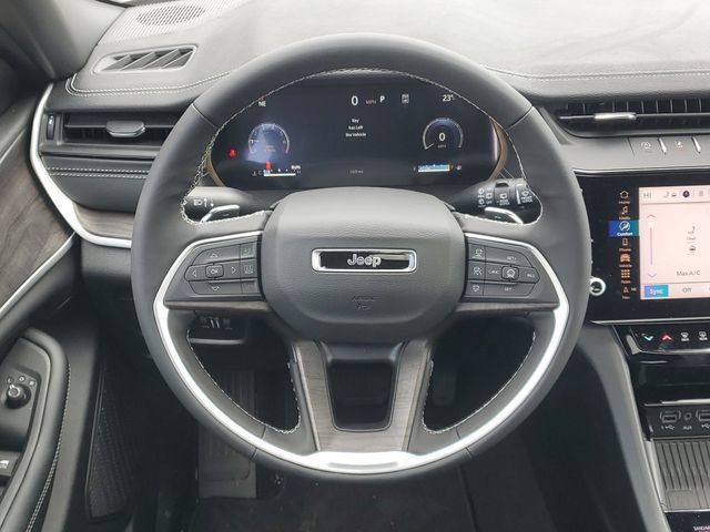 New 2026 Jeep Grand Cherokee Altitude AWD/4WD image 15