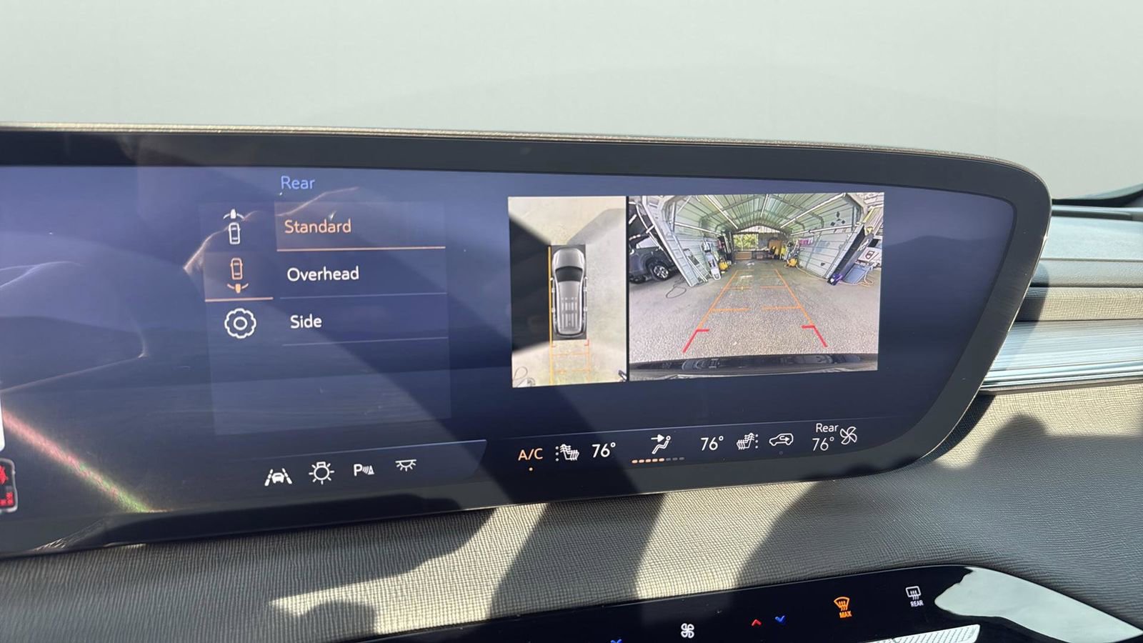 Used 2025 Buick Enclave Preferred image 19