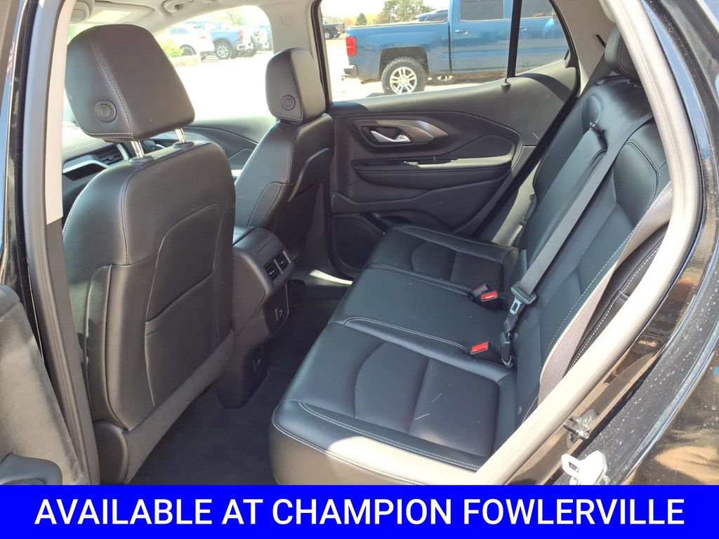 Used 2024 GMC Terrain SLT AWD/4WD image 11