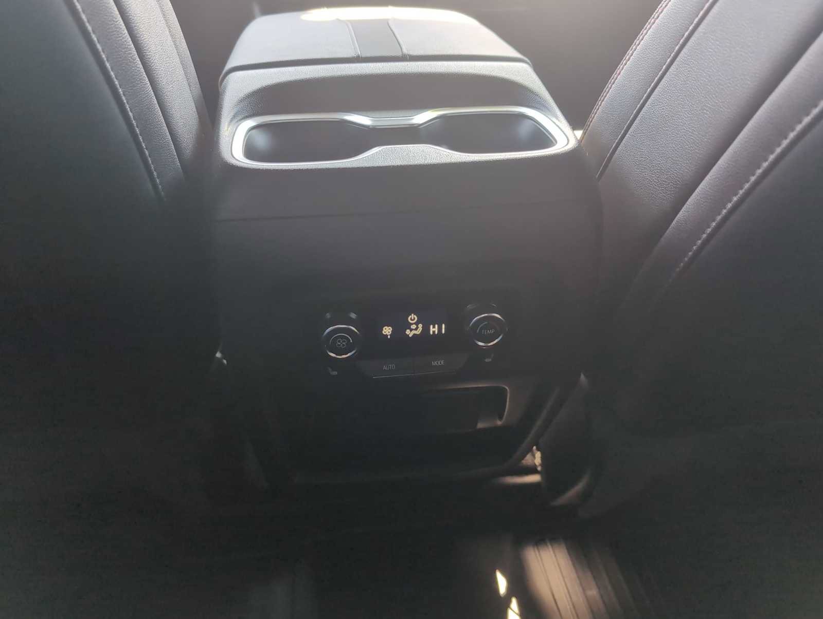 Used 2025 Chevrolet Traverse RS w/ LPO, Floor Liner Package AWD/4WD image 22