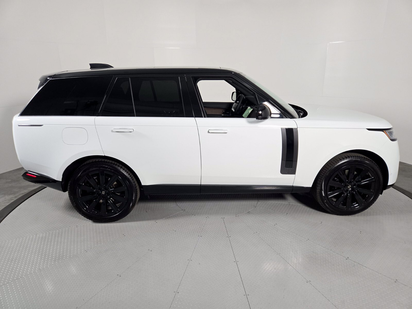 New 2027 Land Rover Range Rover SE AWD/4WD image 6