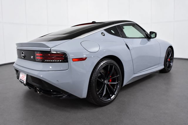 Certified 2024 Nissan Z Performance w/ Floor Mat Package RWD image 4