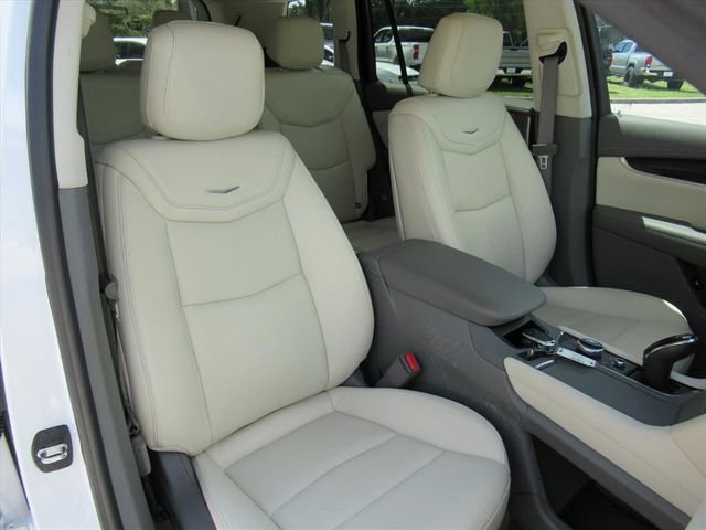 Certified 2023 Cadillac XT6 Premium Luxury image 10