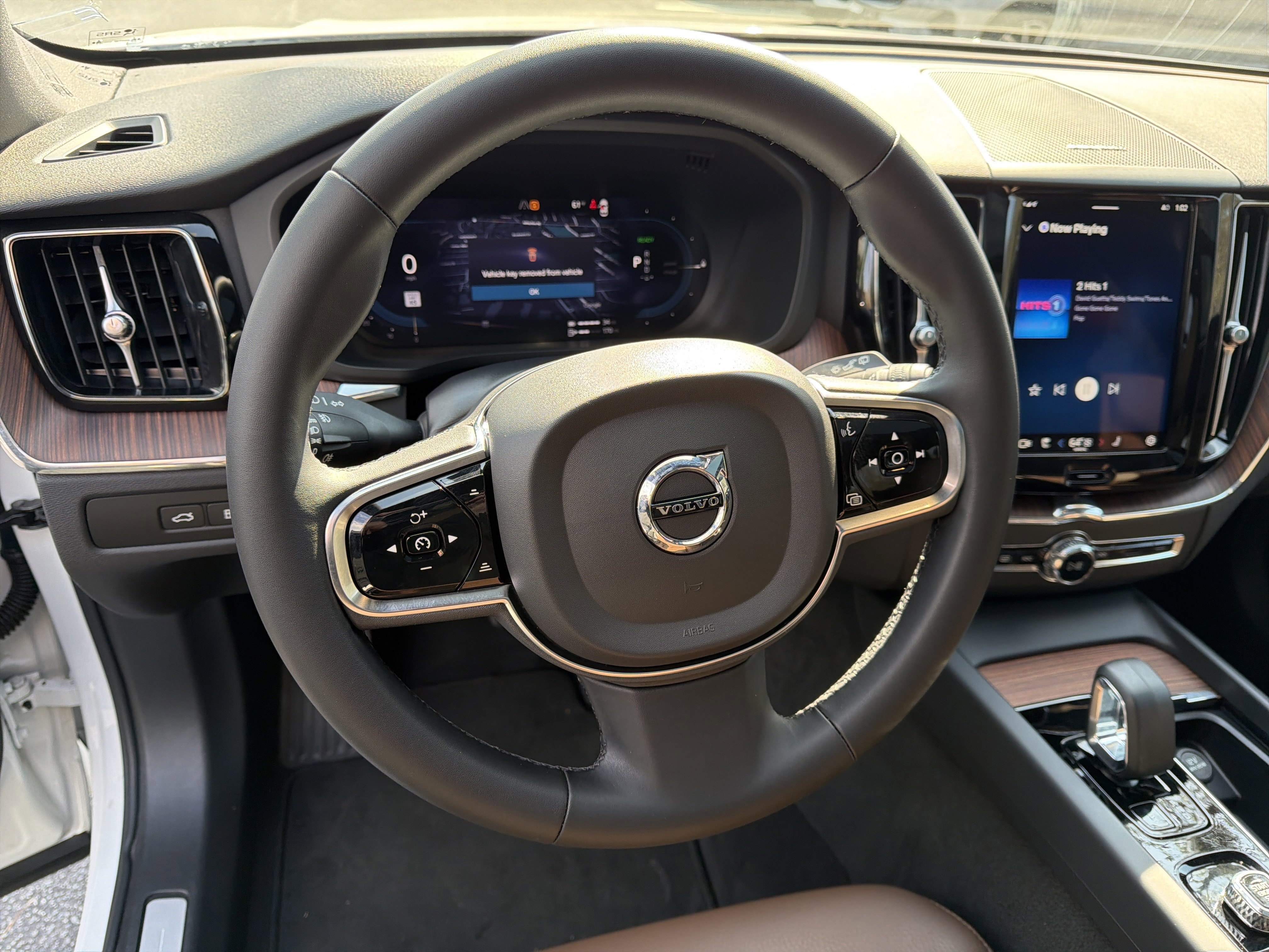 Certified 2024 Volvo XC60 T8 Plus image 18