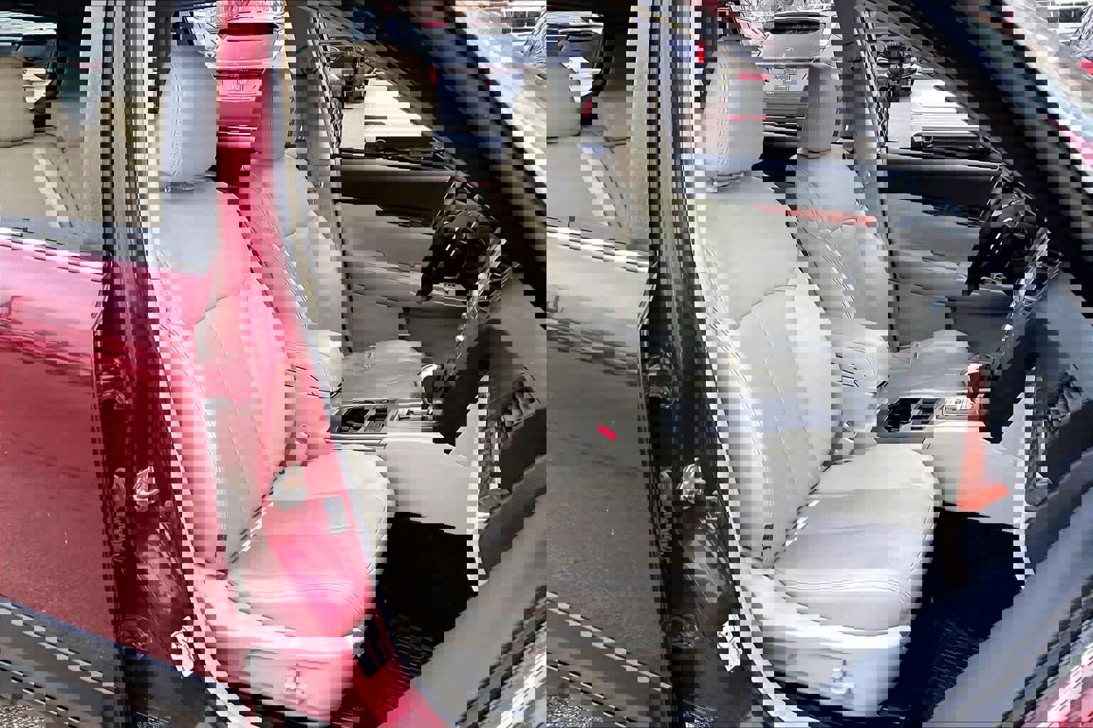 Used 2011 Subaru Outback 2.5i Limited image 8