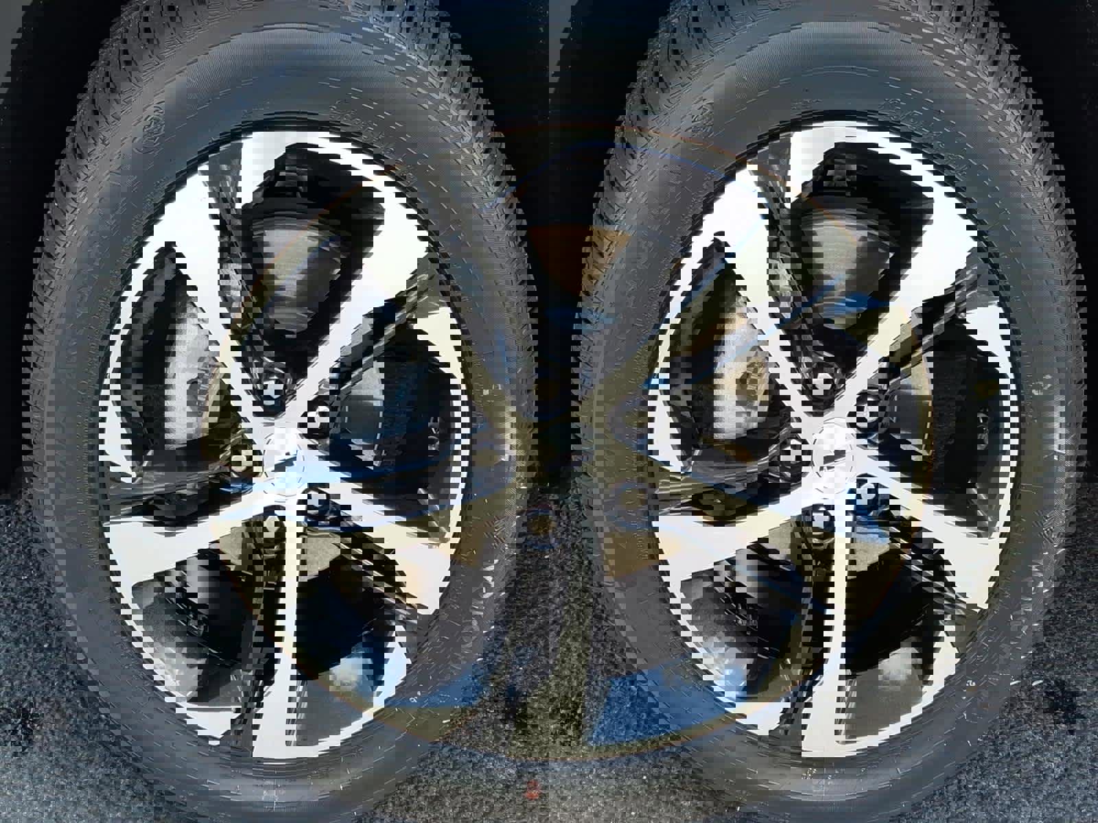 Used 2024 Chevrolet Trax RS image 13