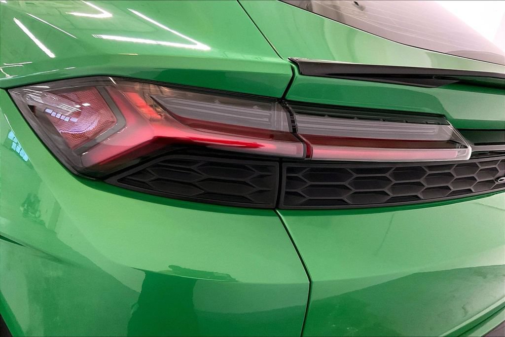 Used 2025 Lamborghini Urus SE AWD/4WD image 31