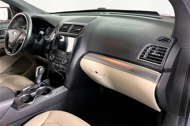 Used 2019 Ford Explorer XLT w/ Equipment Group 202A image 27