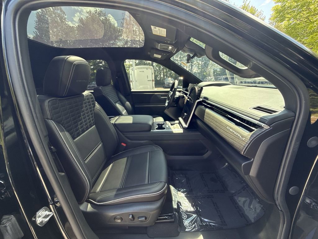 Used 2025 GMC Sierra EV Denali AWD/4WD image 24