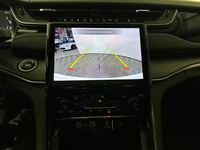 Used 2023 Jeep Grand Cherokee 4WD 4xe image 22