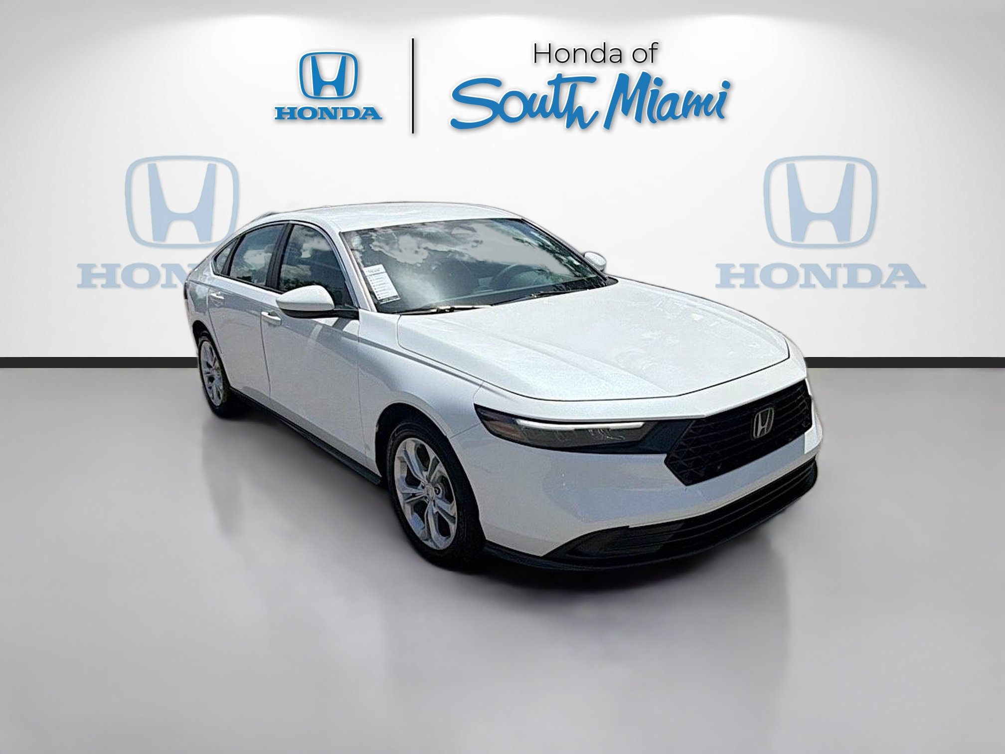 Used 2023 Honda Accord LX image 1