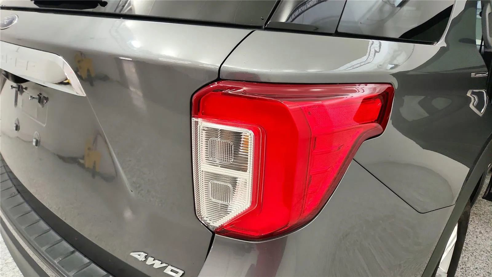 Used 2023 Ford Explorer XLT w/ Equipment Group 202A image 15