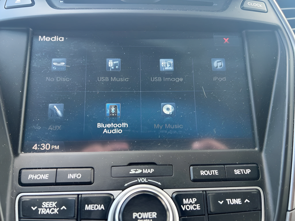 Used 2014 Hyundai Santa Fe GLS FWD image 26