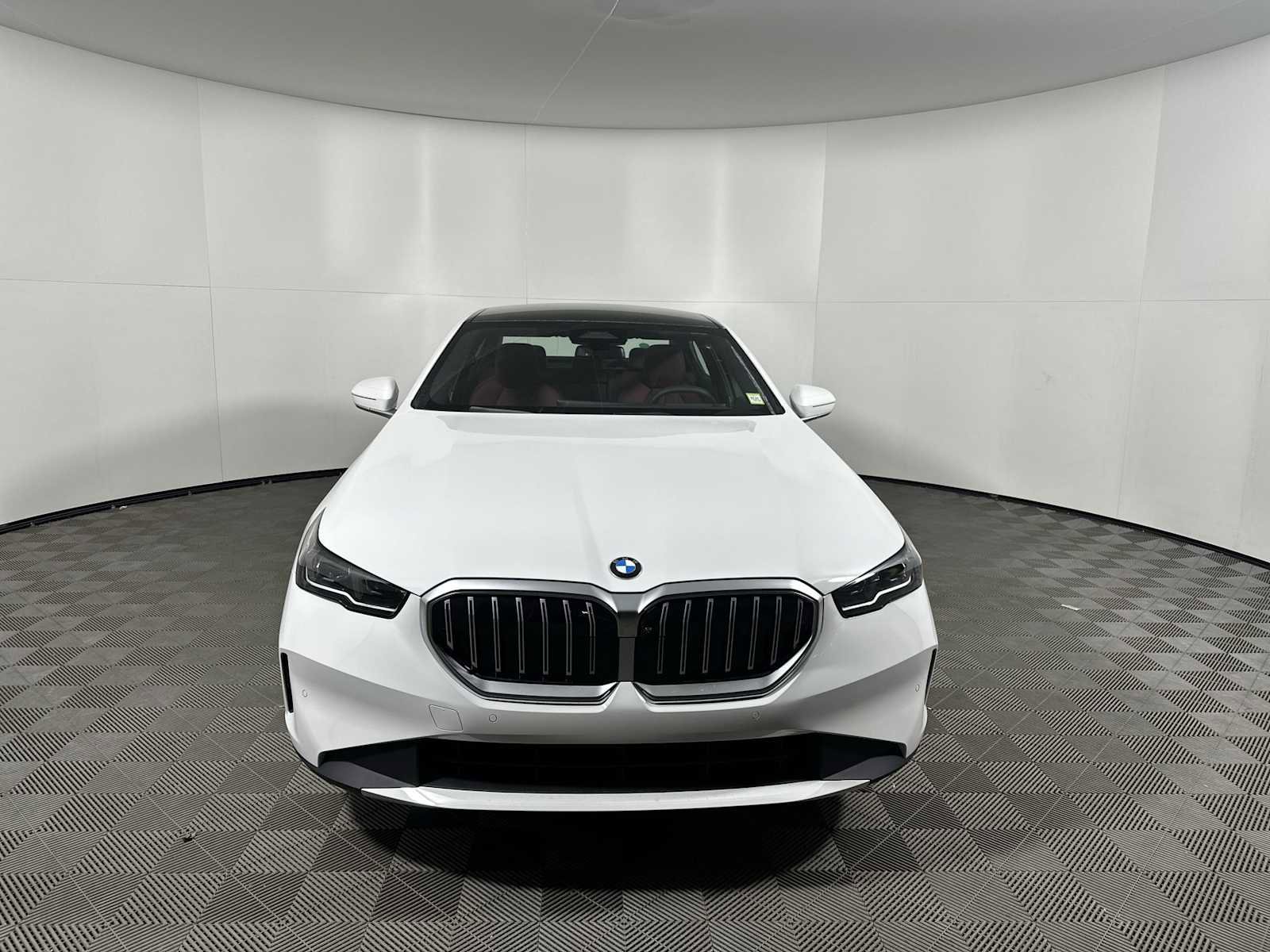 New 2026 BMW 530i xDrive w/ Premium Package image 5