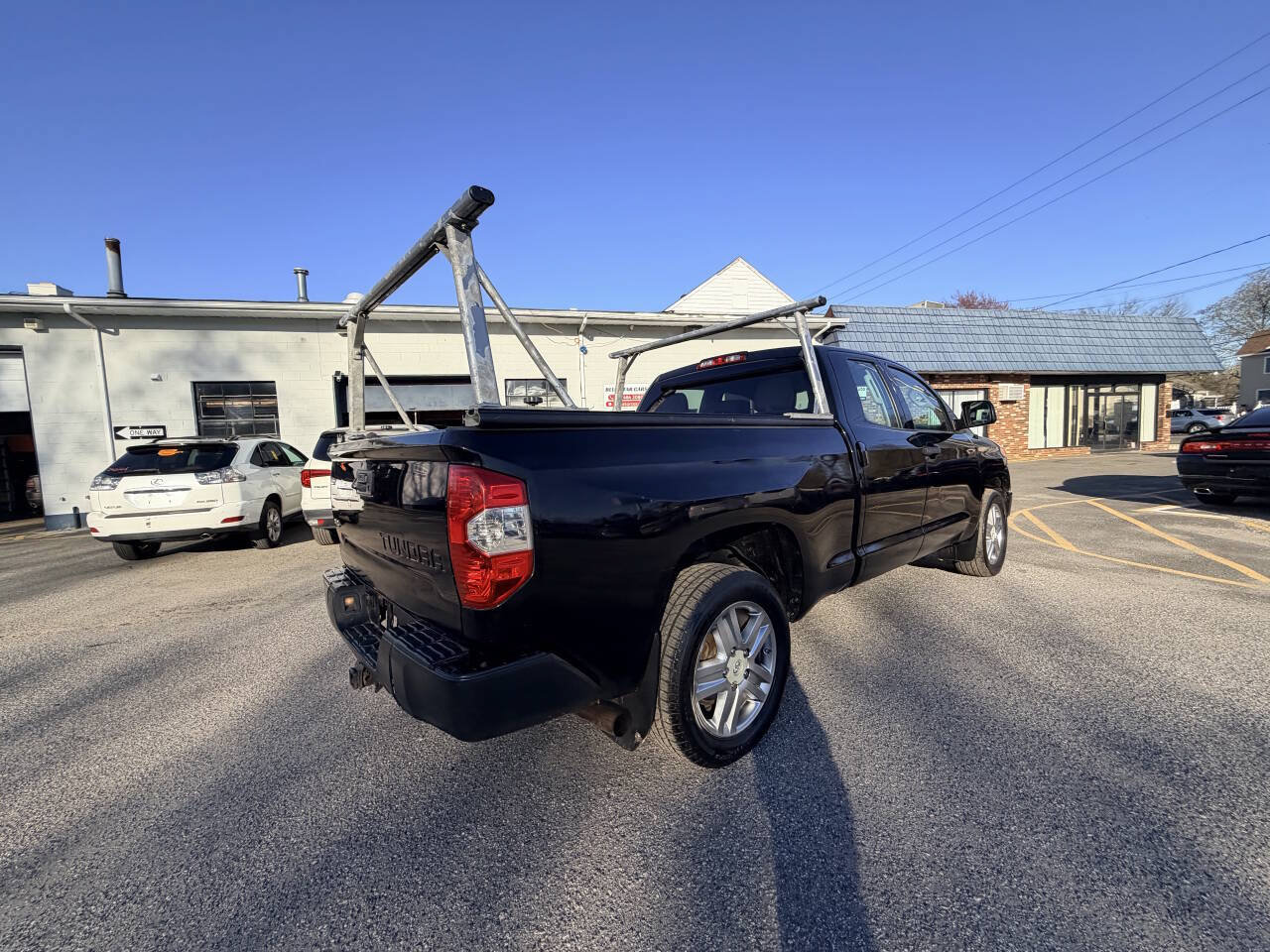 Used 2014 Toyota Tundra SR AWD/4WD image 9