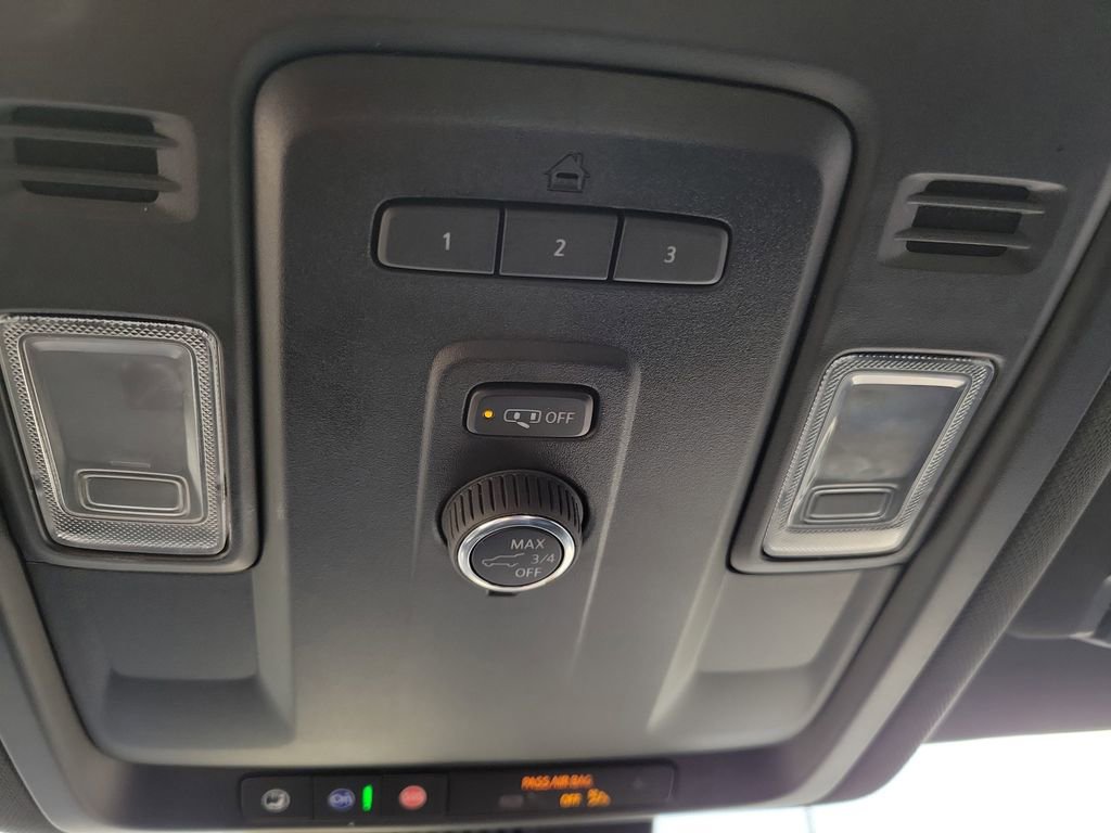 Certified 2024 Chevrolet Suburban LT AWD/4WD image 38