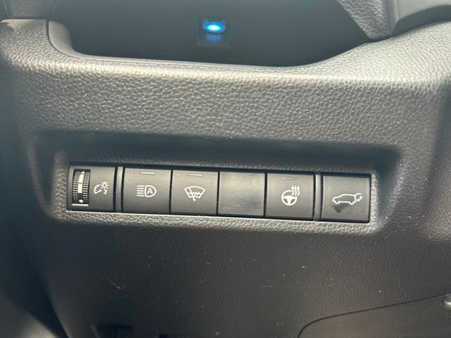 Used 2019 Toyota RAV4 XSE w/ XSE Weather Package AWD/4WD image 21