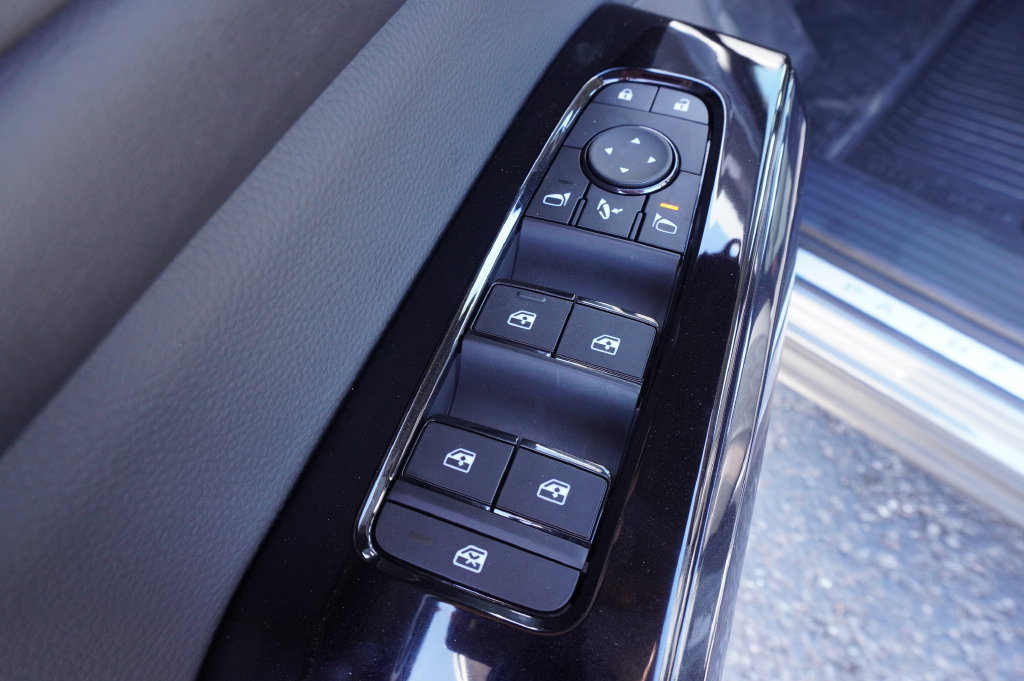 New 2026 Nissan Pathfinder Platinum FWD image 17