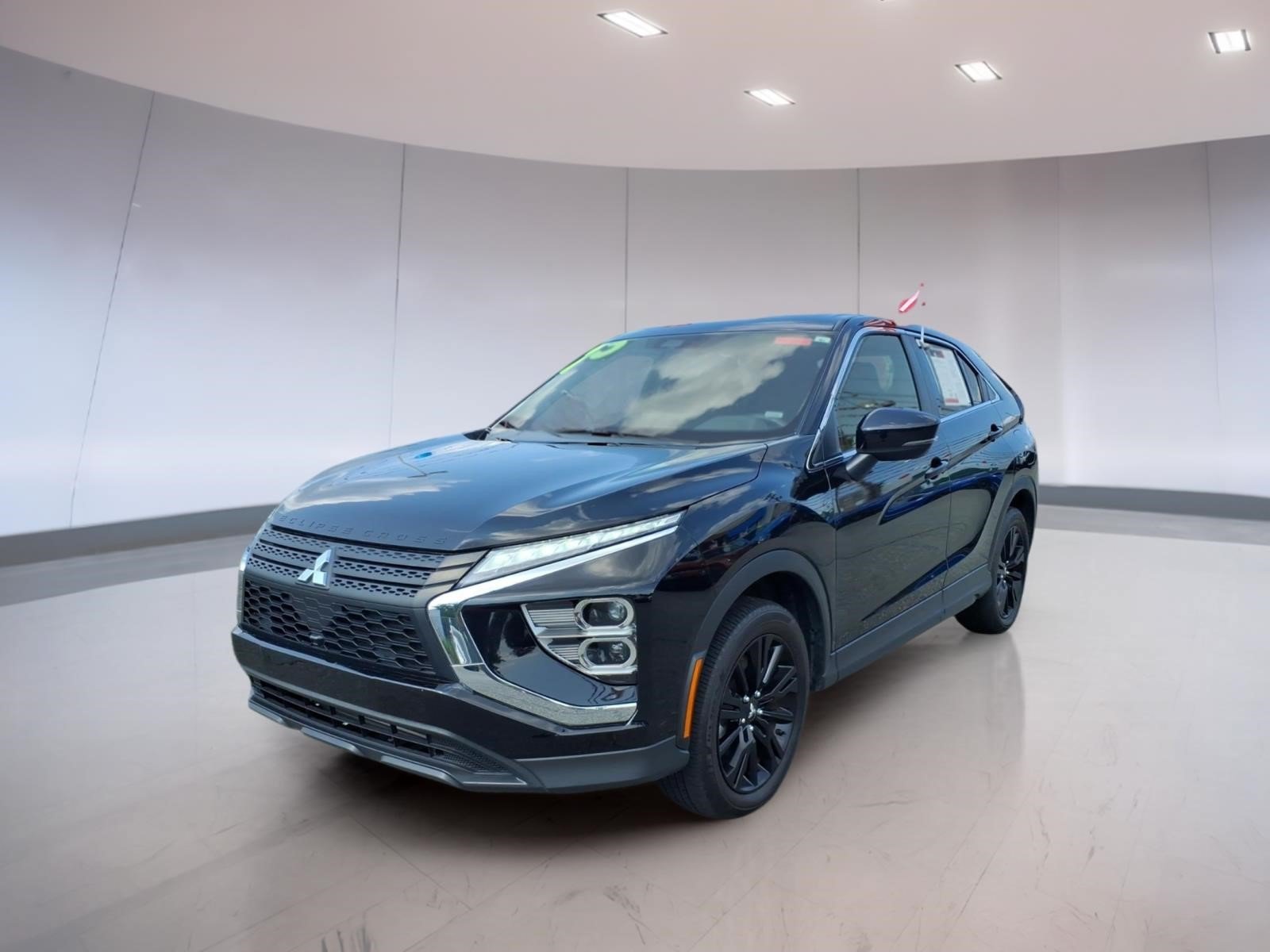 Used 2025 Mitsubishi Eclipse Cross LE AWD/4WD image 2