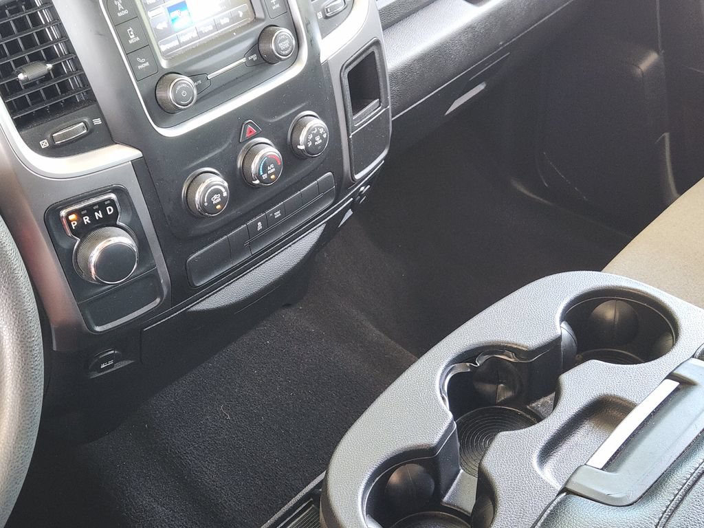 Used 2021 RAM 1500 Classic SLT RWD image 16
