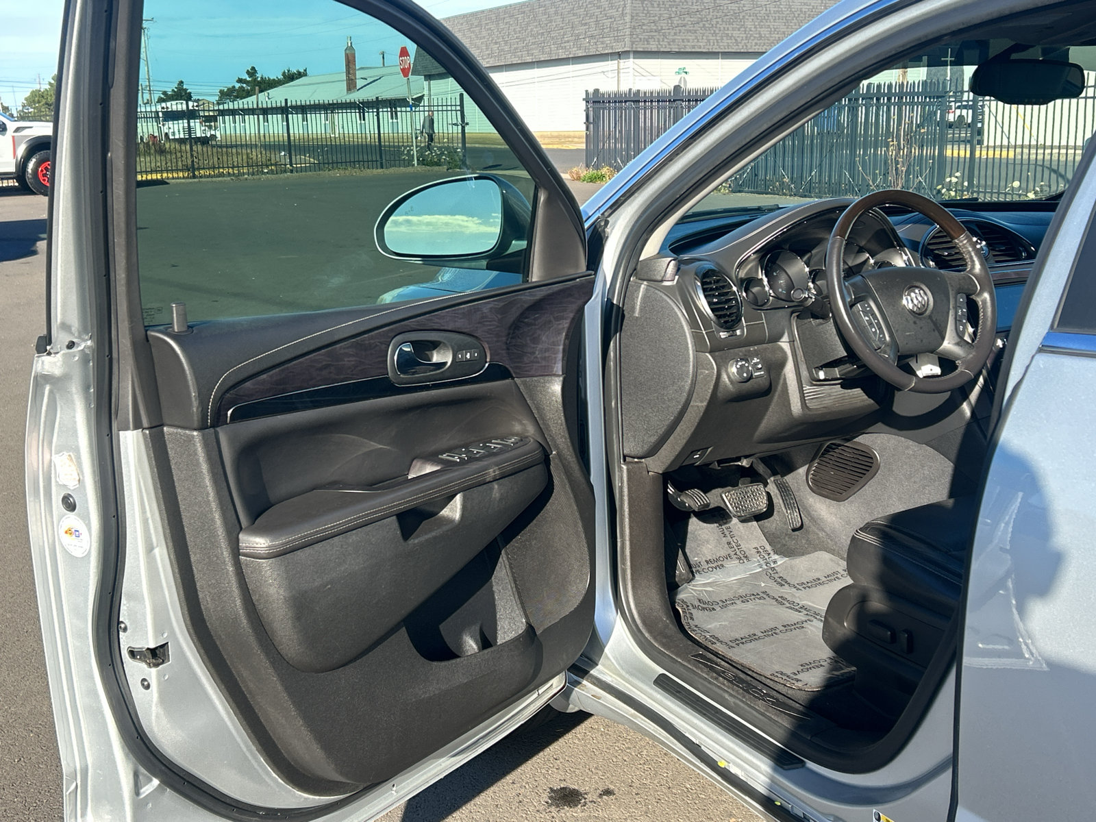 Used 2016 Buick Enclave Leather AWD/4WD image 13