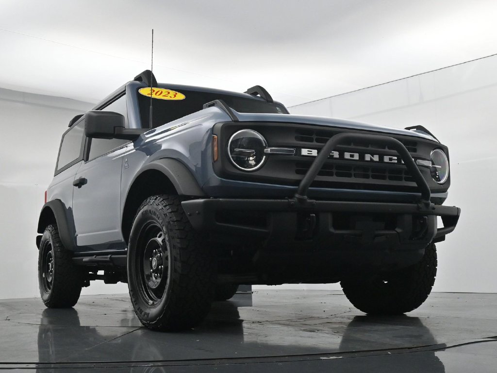 Used 2023 Ford Bronco Black Diamond AWD/4WD image 30