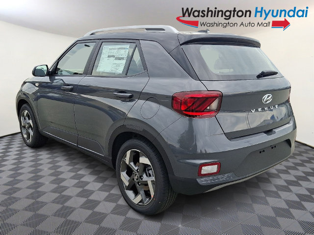 New 2026 Hyundai Venue SEL FWD image 4