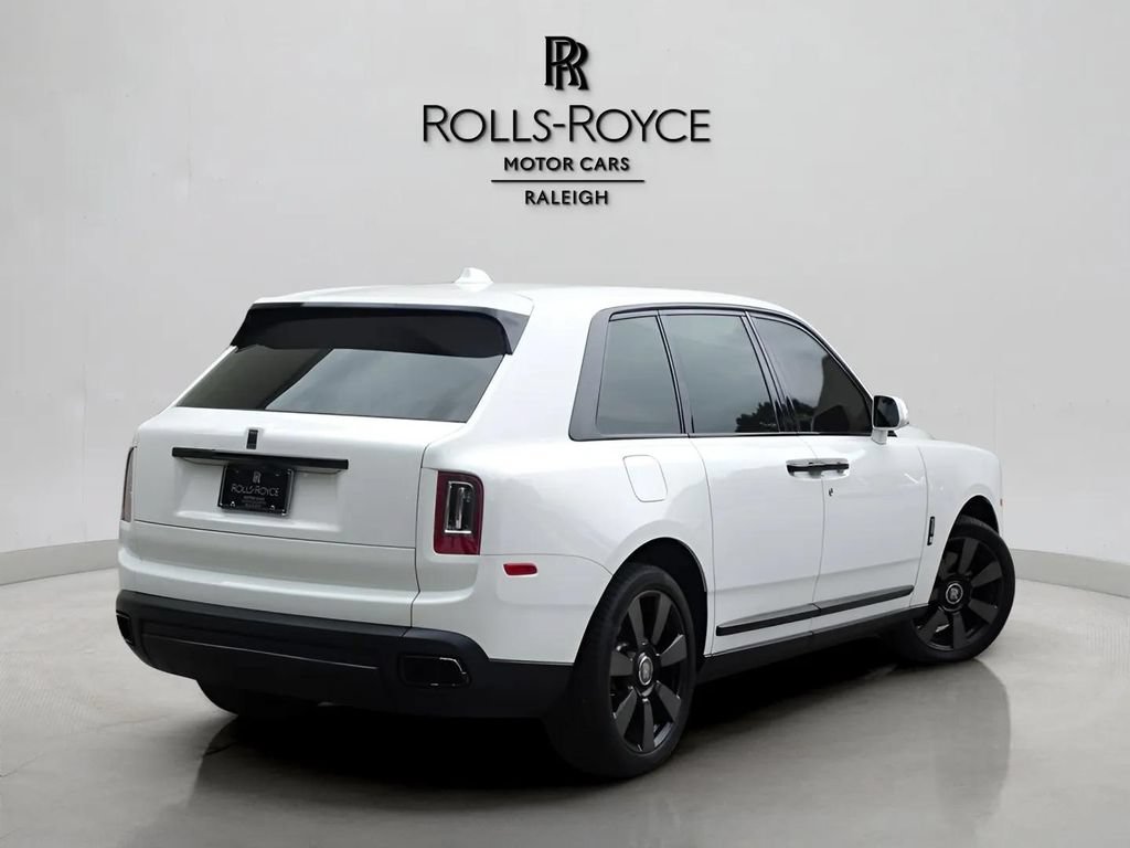 Certified 2021 Rolls-Royce Cullinan AWD/4WD image 3