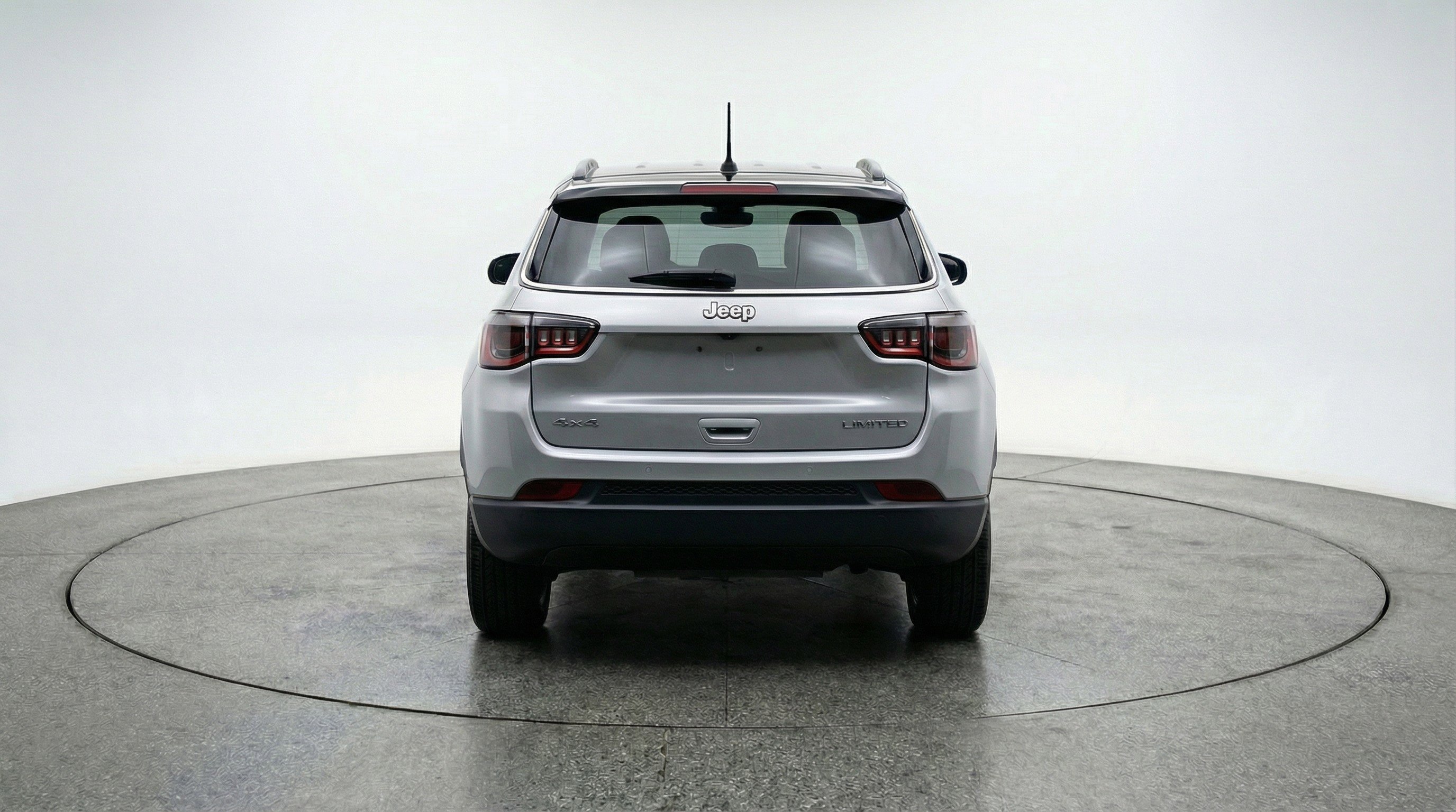 Used 2025 Jeep Compass Limited image 7