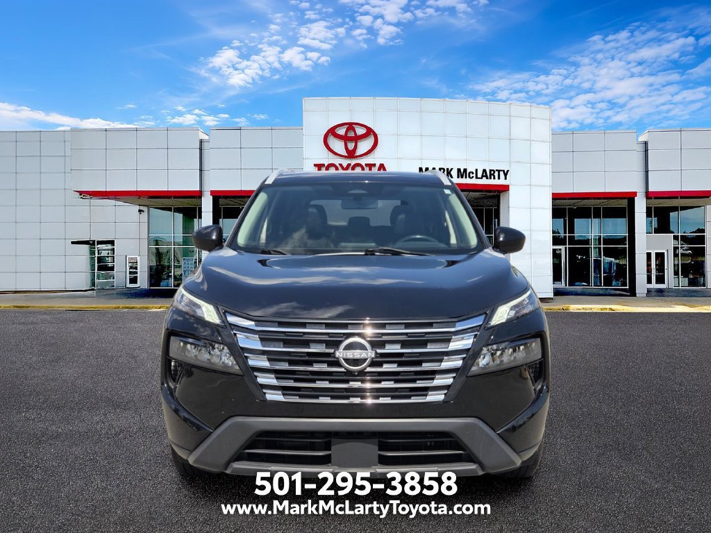 Used 2024 Nissan Rogue SV w/ SV Premium Package FWD image 8