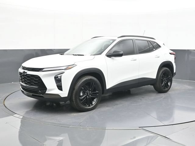 New 2026 Chevrolet Trax ACTIV w/ Sunroof Package FWD image 4