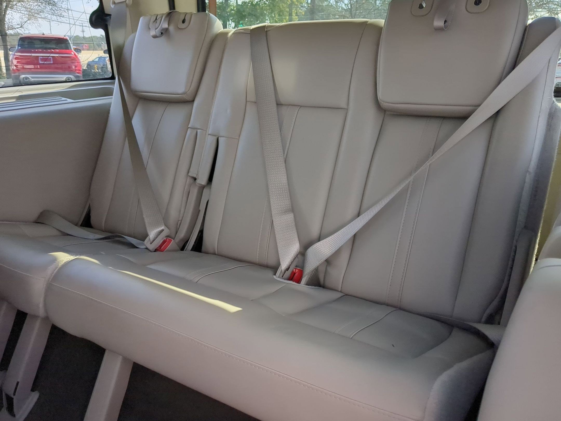 Used 2017 Lincoln Navigator Select image 23