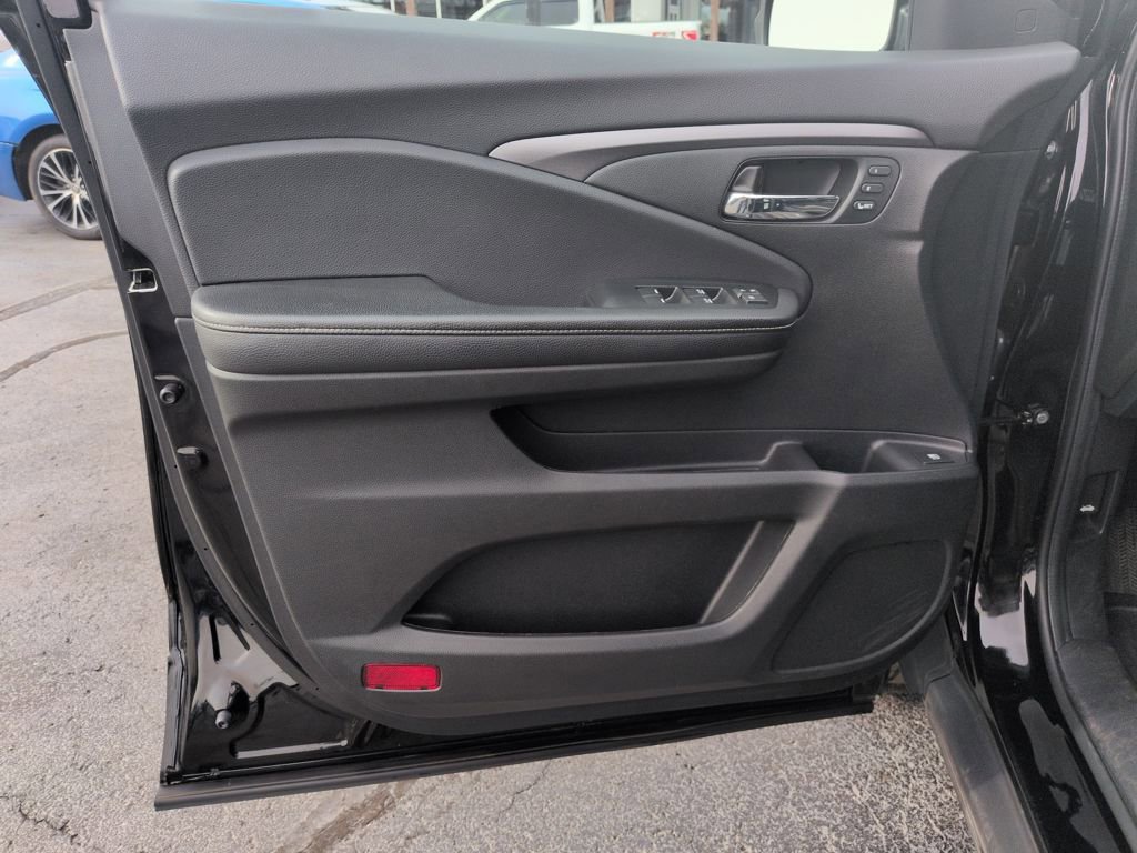 Used 2023 Honda Ridgeline RTL image 10