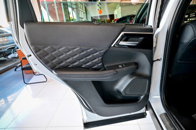 Used 2023 Mitsubishi Outlander SEL 40th Anniversary image 22