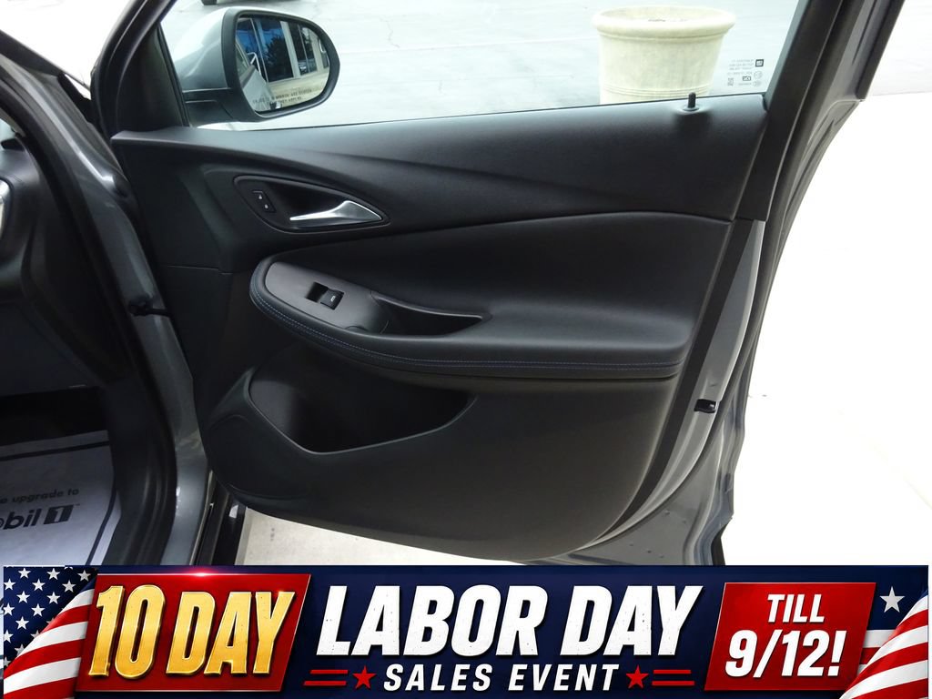 Used 2026 Buick Encore GX Sport Touring w/ Comfort Package FWD image 27