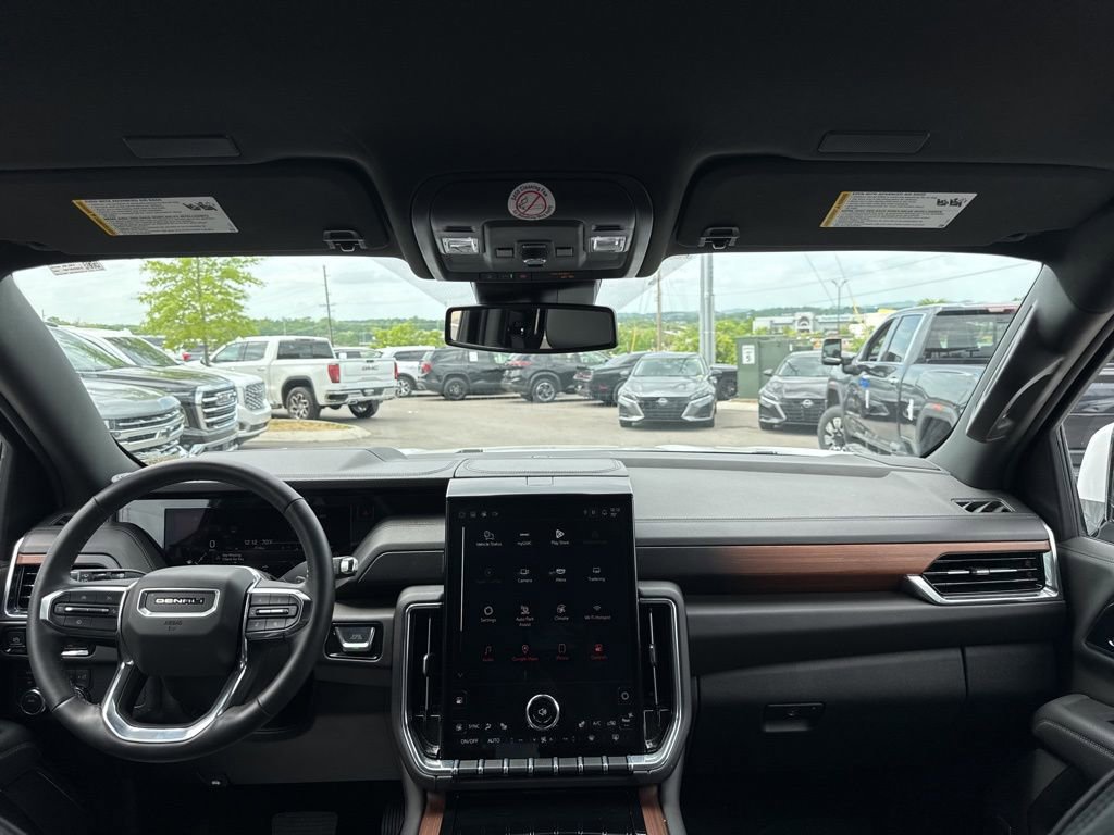 Used 2025 GMC Yukon Denali AWD/4WD image 21