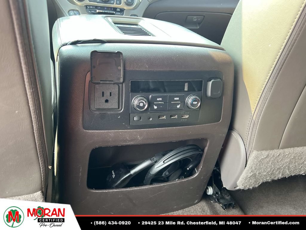 Used 2018 GMC Yukon XL Denali w/ Denali Ultimate Package AWD/4WD image 16