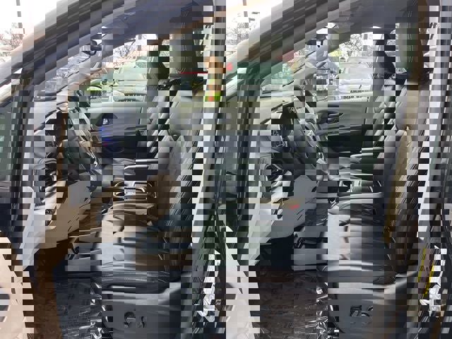 Used 2023 Chrysler Pacifica Touring-L image 22