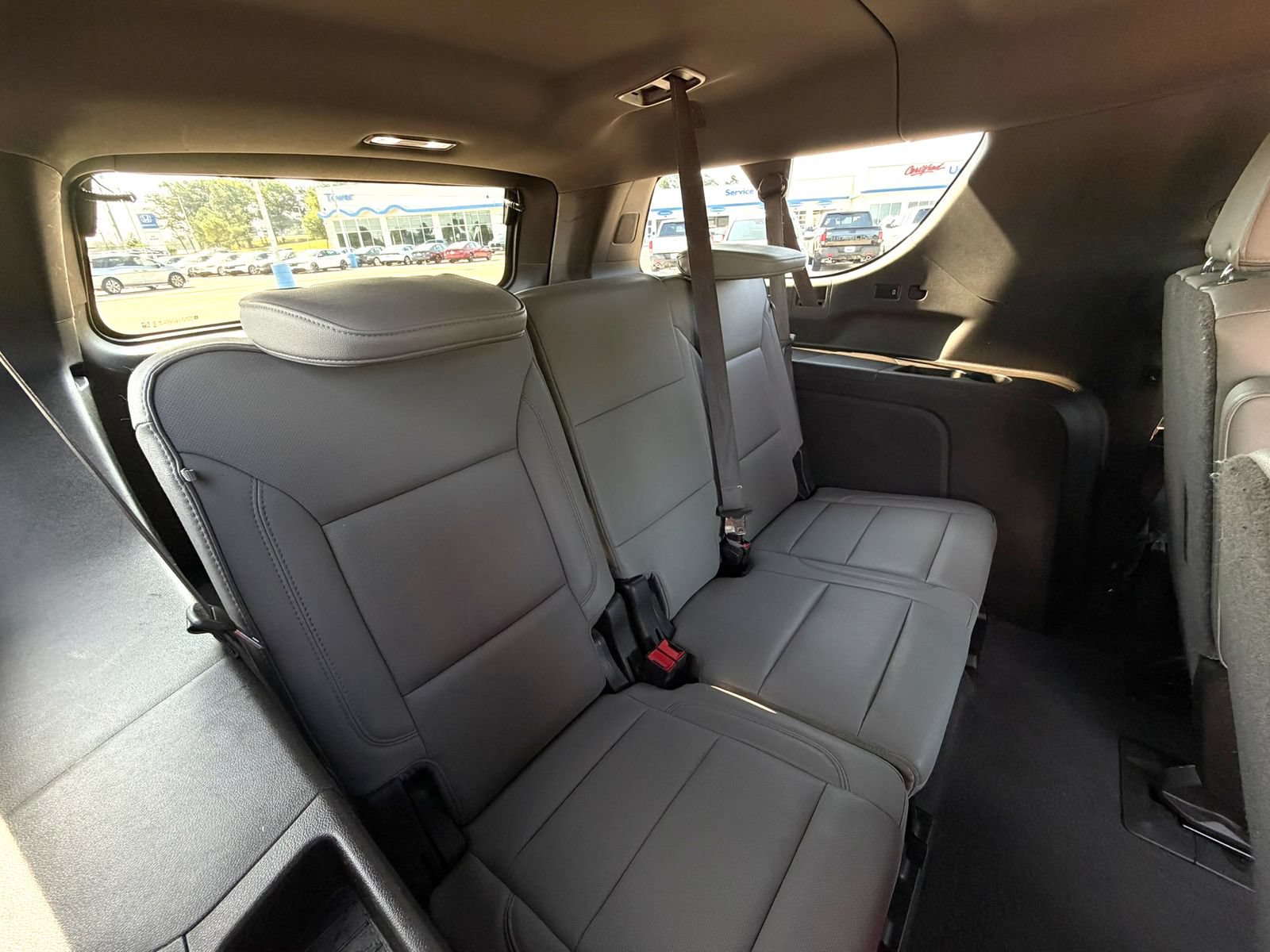 Used 2023 GMC Yukon XL SLT w/ SLT Luxury Package RWD image 30