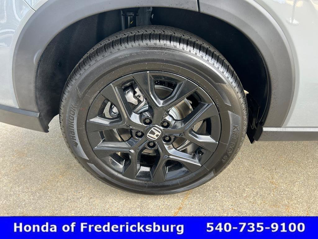 Certified 2025 Honda HR-V Sport image 4