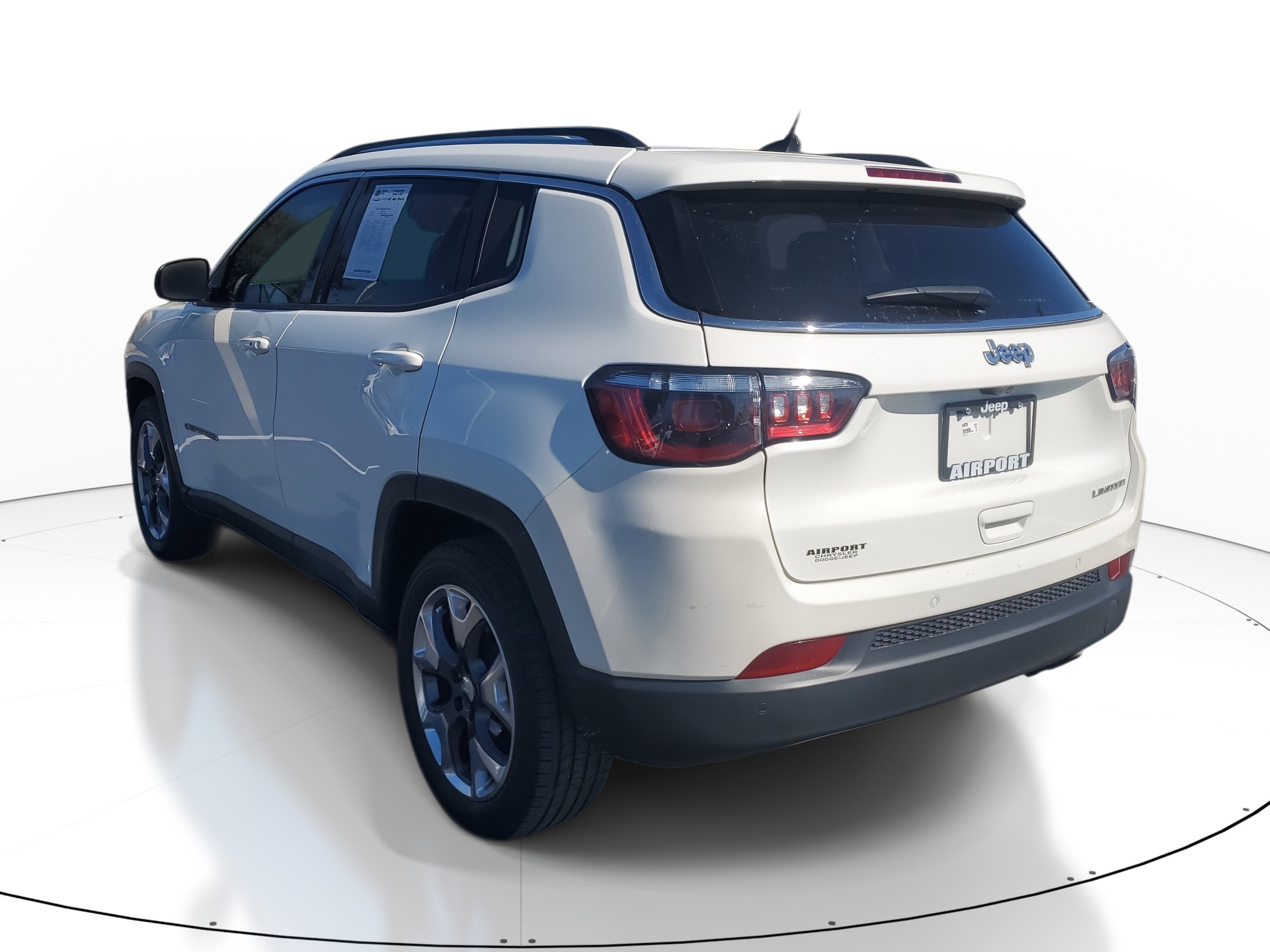 Used 2021 Jeep Compass Limited image 3