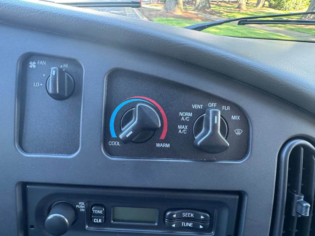 Used 2008 Ford E-350 and Econoline 350 Super Duty image 22