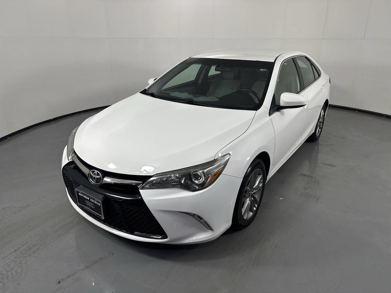Used 2017 Toyota Camry SE FWD image 30