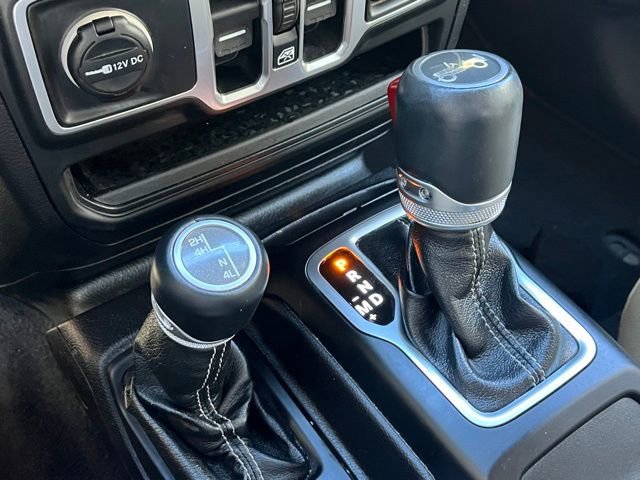 Used 2018 Jeep Wrangler Unlimited Sahara w/ Dual Top Group image 31