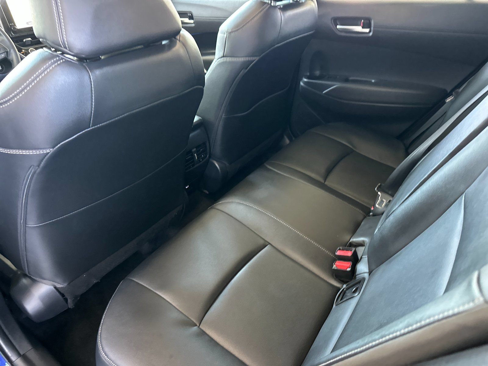 Used 2024 Toyota Corolla Cross XLE w/ Convenience Package FWD image 11