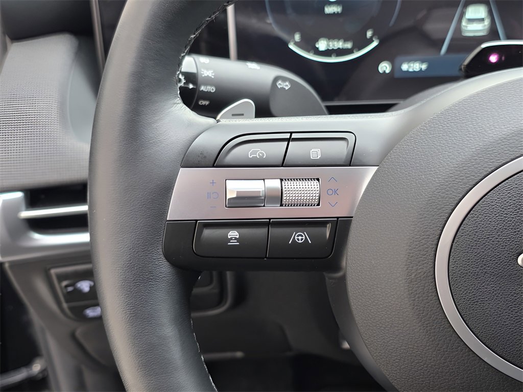 Certified 2025 Hyundai Tucson Limited image 26